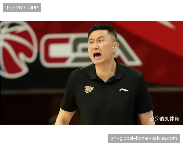 杜锋临场微调较少,领先时节奏控制易被翻盘 杜锋临场微调较少,领先时节奏控制易被翻盘